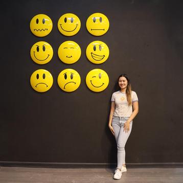 Emoji Faces Wall Decor – Set of 9 beschikbaar voor biedingen