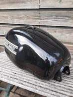 Tank moto Guzzi, Motoren, Ophalen