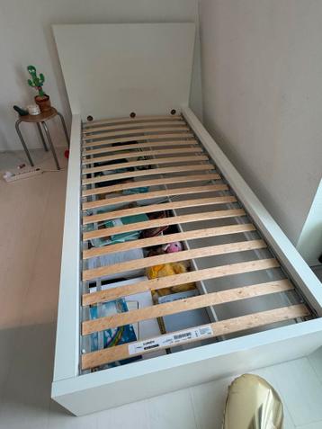 IKEA Malm 1-persoonsbed met lattenbodem en lades - afbeelding 2