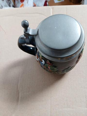 Decoratieve Bierpul met Deksel beschikbaar voor biedingen