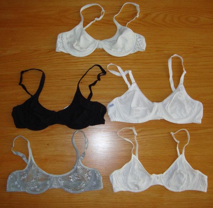 Vijf beugel-bh's Ten Cate/Sloggi/Triumph.(80A), Kleding | Dames, Ondergoed en Lingerie, BH, Wit, Ophalen
