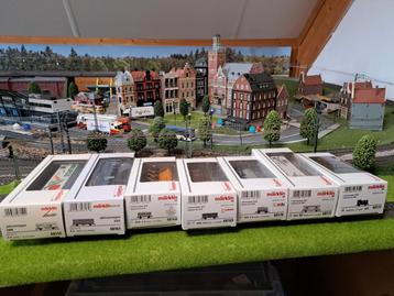 marklin jaar wagons  beschikbaar voor biedingen