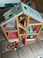 Hema houten poppenhuis met hape poppetjes, Kinderen en Baby's, Speelgoed | Poppenhuizen, Gebruikt, Ophalen
