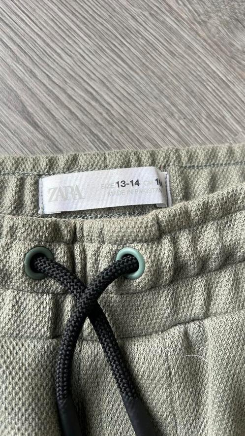 Korte broek Zara zo goed als nieuw groen (164), Kinderen en Baby's, Kinderkleding | Maat 164, Zo goed als nieuw, Jongen, Broek