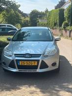 Ford Focus 1.6 Ti-vct 92KW WGN Pwrshift 2012 Grijs, Auto's, Ford, 1596 cc, 125 pk, 4 cilinders, Origineel Nederlands