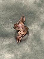 Zilveren filigraan ring met edelsteen, Sieraden, Tassen en Uiterlijk, Ringen, 18 tot 19, Gebruikt, Ophalen of Verzenden, Met edelsteen
