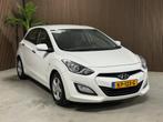Hyundai i30 CW 1.4i i-Motion, Voorwielaandrijving, Stof, 4 cilinders, 1396 cc