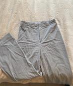 Stradivarius pantalon maat 38, Kleding | Dames, Pyjama's, Stradivarius, Ophalen of Verzenden, Gedragen, Maat 38/40 (M)