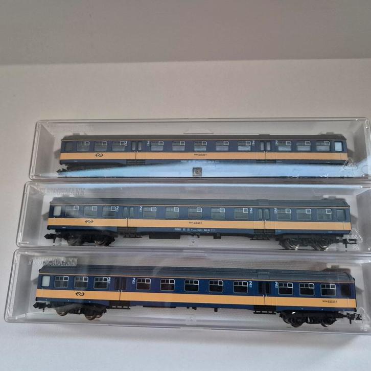 Fleischmann 814705, 814706, 814507 NS Plan W rijtuigen 2e kl, Hobby en Vrije tijd, Modeltreinen | N-Spoor, Nieuw, Wagon, Gelijkstroom
