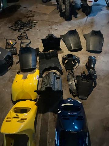 Partij typhoon onderdelen beschikbaar voor biedingen
