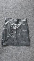 Zwarte leren rok H&M maat 42, H&M, Zwart, Maat 42/44 (L), Ophalen of Verzenden