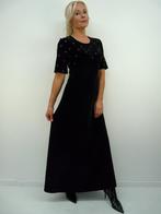 *Abfab Vintage Fluwelen Jurk met Geborduurde Roosjes 40*, Maat 38/40 (M), Zwart, Salon Salo, Ophalen of Verzenden