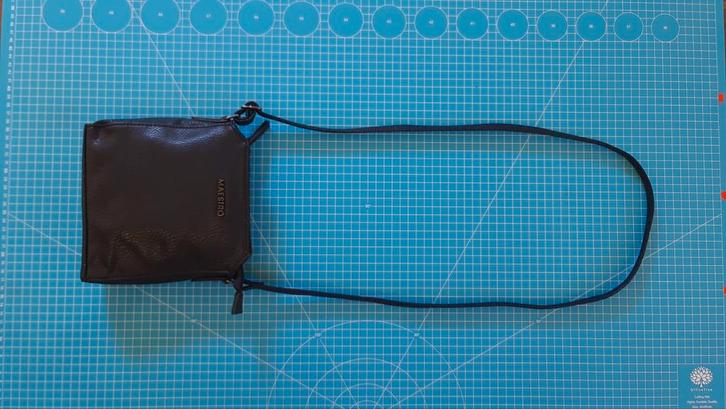 Maestro zwarte handtas – zo goed als nieuw, Sieraden, Tassen en Uiterlijk, Tassen | Damestassen, Zo goed als nieuw, Handtas, Zwart