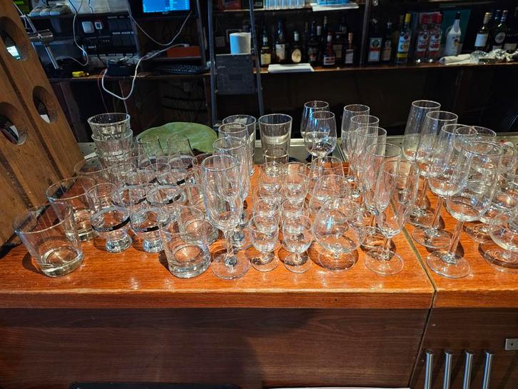 Grote partij bierglazen en diverse glazen prijs vanaf € 0,25, Verzamelen, Biermerken, Gebruikt, Glas of Glazen, Ophalen