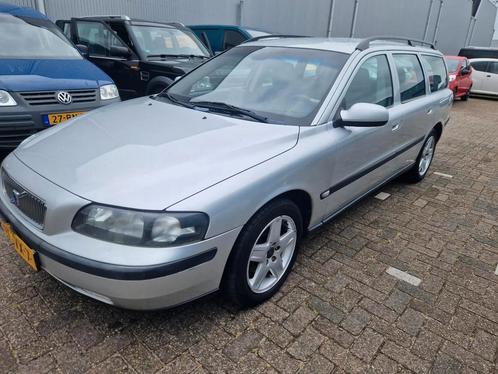 Volvo V70 2.4 diesel automaat rijd super new APK 16.03.2026, Auto's, Volvo, Bedrijf, Te koop, V70, Diesel, Euro 3, F, Sedan, Automaat