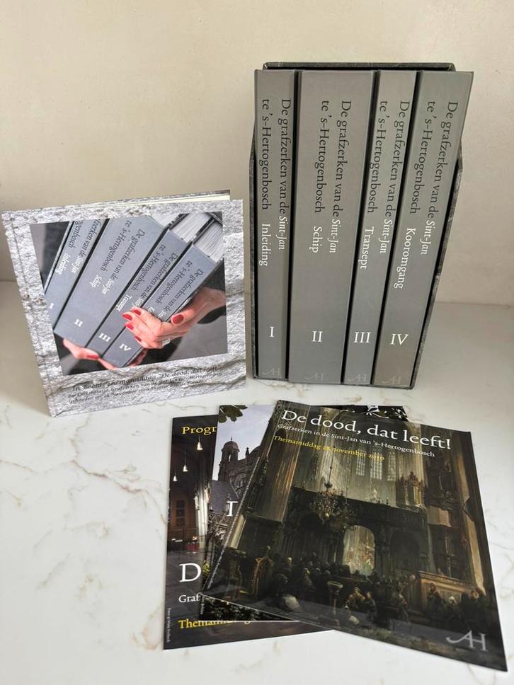 De grafzerken van de Sint-Jan te ‘s-Hertogenbosch, Boeken, Geschiedenis | Stad en Regio, Zo goed als nieuw, 20e eeuw of later