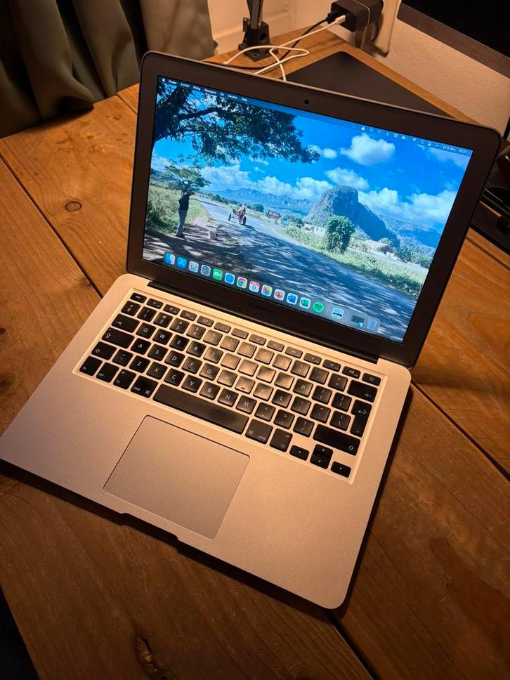 MacBook Air A1466, Computers en Software, Apple Macbooks, Zo goed als nieuw, MacBook Air, 13 inch, Minder dan 2 Ghz, 128 GB of minder