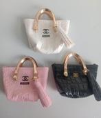 Leuke miniatuur Chanel shopper tassen voor Barbie, Ophalen of Verzenden, Nieuw, Accessoires