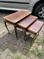 Drie antieke kleine bijzettafeltjes, Ophalen, Minder dan 45 cm, Gebruikt, 55 tot 75 cm