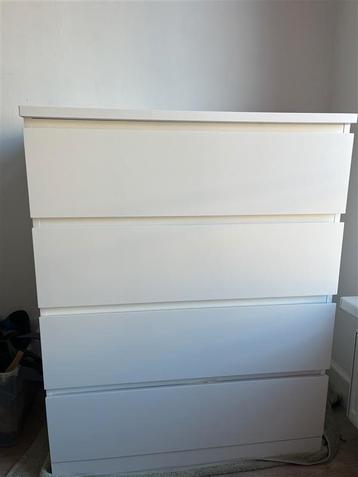 IKEA Malm 4 drawers chest - afbeelding 1