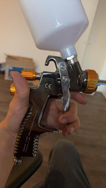 crop LVLP spraygun beschikbaar voor biedingen