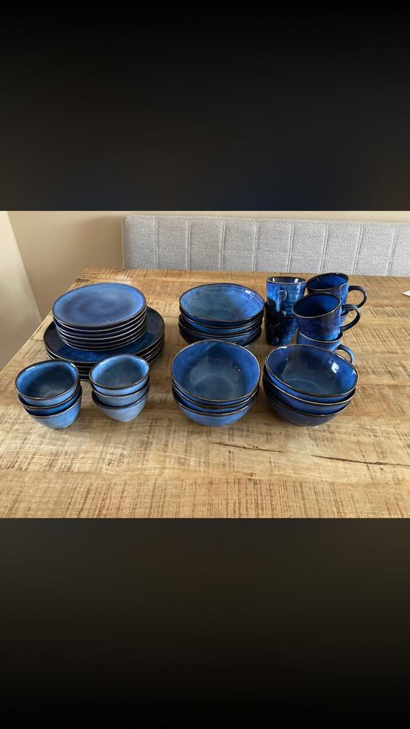 Mooi blauw servies, Huis en Inrichting, Keuken | Servies, Gebruikt, Compleet servies, Effen, Keramiek, Ophalen