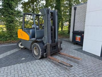 Jungheinrich DFG5 45 5OOO KG 3-Delige mast. Perkins motor. beschikbaar voor biedingen
