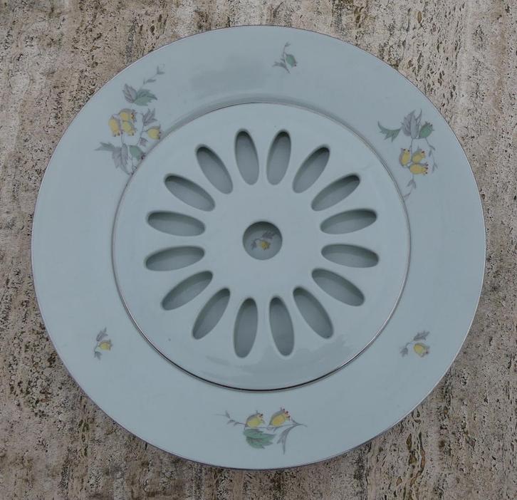 Super Pirkenhammer Schaal met losse Uitlek rooster, Huis en Inrichting, Keuken | Servies, Nieuw, Bord(en), Wedgwood, Porselein