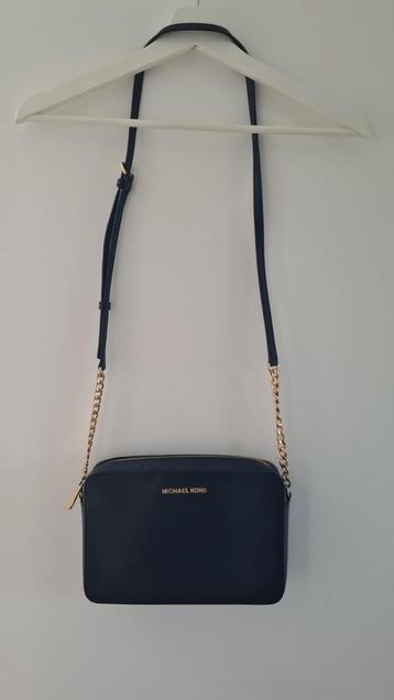 Originele Michael Kors crossbody bag zwart met goud beschikbaar voor biedingen