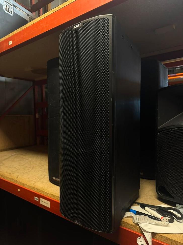 DB Technologies - Ingenia IG3T, Audio, Tv en Foto, Luidsprekers, Zo goed als nieuw, Front, Rear of Stereo speakers, 120 watt of meer