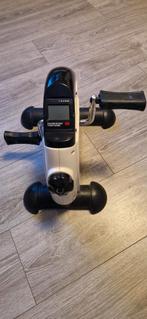 GRATIS Bureau/ stoel fiets, Sport en Fitness, Fitnessapparatuur, Ophalen, Zo goed als nieuw