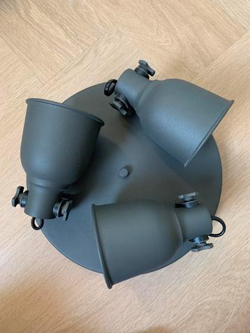 Plafondlamp grijs met 3 spots - IKEA HEKTAR beschikbaar voor biedingen