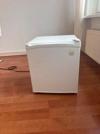 Koelkastje Tafelmodel Daewoo, Gebruikt, Minder dan 85 cm, Ophalen of Verzenden, Minder dan 75 liter