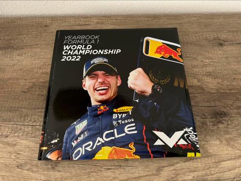 🟧 Max Verstappen F1 jaarboek / yearbook 2022 NIEUW!, Verzamelen, Automerken, Motoren en Formule 1, Nieuw, Formule 1, Ophalen of Verzenden
