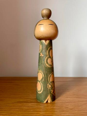 Vintage kokeshi Issetsu Kuribayashi beschikbaar voor biedingen