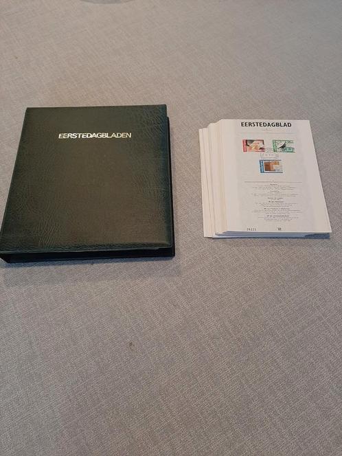 Nederlandse 1e dagbladen met Album, Postzegels en Munten, Postzegels | Volle albums en Verzamelingen, Nederland, Ophalen of Verzenden