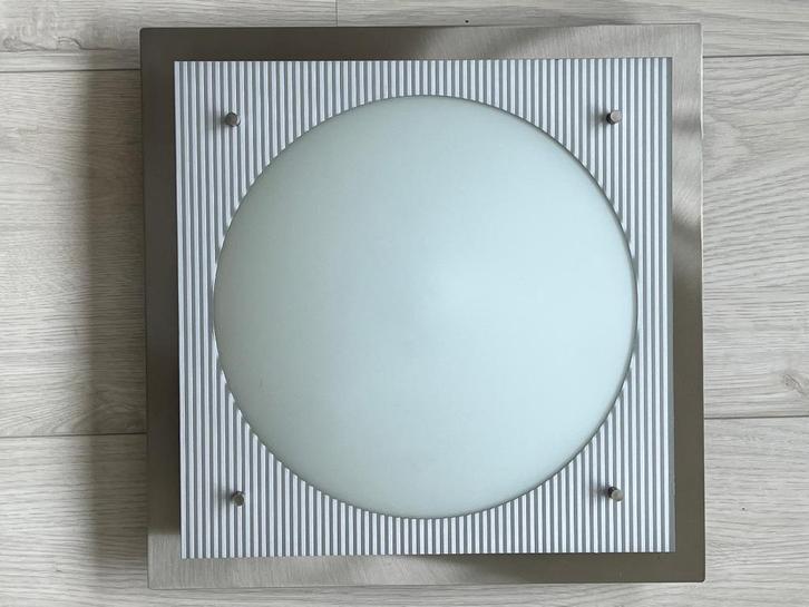Plafondlamp zilver modern in goede staat, Huis en Inrichting, Lampen | Plafondlampen, Gebruikt, Glas, Metaal, Ophalen