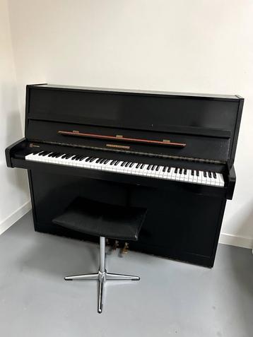 Piano Zeitter & Winkelmann – zwart  beschikbaar voor biedingen
