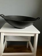 Gietijzeren wok 33 cm gietijzer, Huis en Inrichting, Keuken | Potten en Pannen, Ophalen, Gebruikt, Gietijzer, Keramische plaat