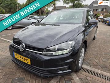 Volkswagen Golf 1.0 TSI Trendline DEZE AUTO IS GEHEEL INST E beschikbaar voor biedingen