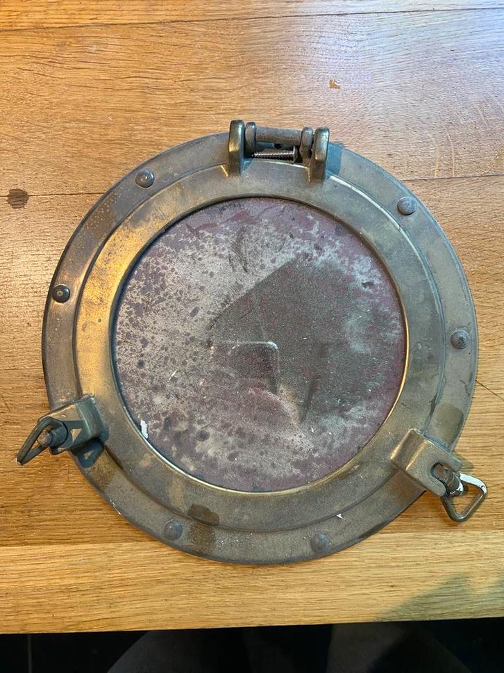 Klein Bronzen Patrijspoort Raam, Antiek en Kunst, Antiek | Overige Antiek, Ophalen