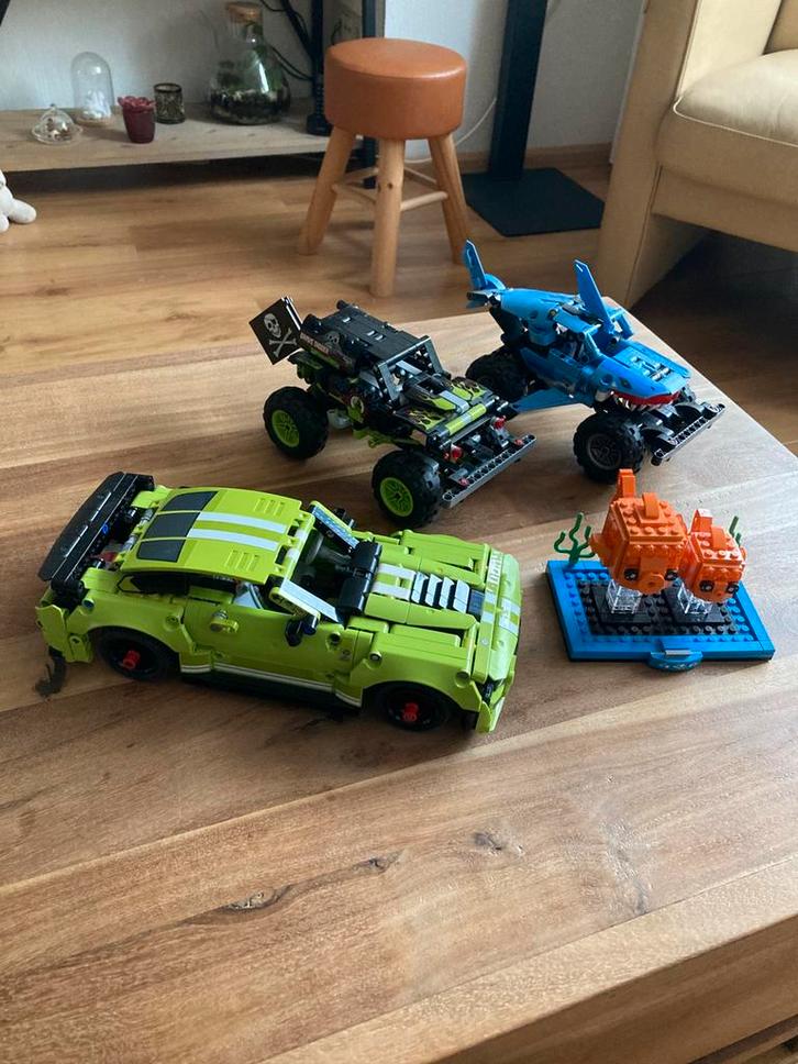 Lego mustang, monster jam etc, Kinderen en Baby's, Speelgoed | Duplo en Lego, Gebruikt, Lego, Complete set, Ophalen of Verzenden