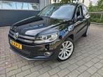 Volkswagen Tiguan 4-MOTION/LEDER,PANO/TREKHAAK (bj 2008), Auto's, Gebruikt, 4 cilinders, Zwart, Bedrijf