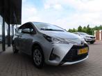 Toyota YARIS 1.5 VVT-I Aspiration Ecc Cruise Navi Trekhaak 2, Voorwielaandrijving, Gebruikt, 4 cilinders, Origineel Nederlands
