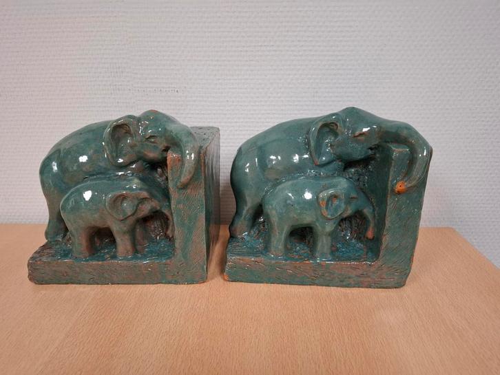 2 oude antieke / Art deco ? Boekensteunen olifant met jong, Antiek en Kunst, Antiek | Woonaccessoires, Ophalen of Verzenden