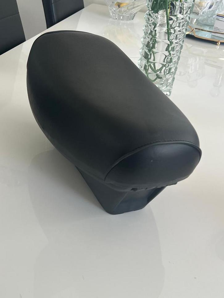 Te Koop: Comfortabe & Stijlvol Motor-/Scooterzitje!, Fietsen en Brommers, Brommeronderdelen | Scooters, Zo goed als nieuw, Ophalen of Verzenden