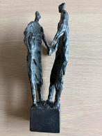 Bronzen beeldje - Elkaar omarmen, Ophalen of Verzenden