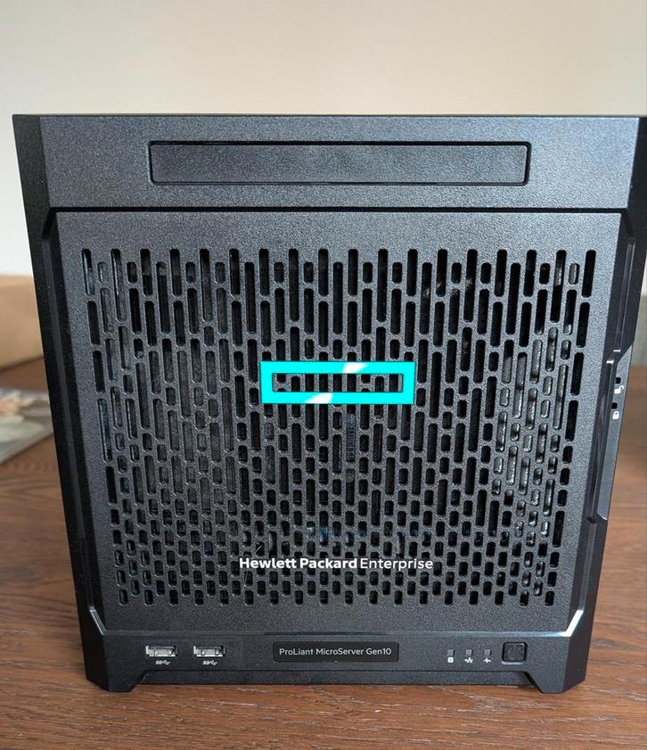 HPE Proliant Gen10 Microserver - 8TB Opslag, Computers en Software, Servers, Gebruikt, 2 tot 3 Ghz, 16 GB, Hot swappable onderdelen