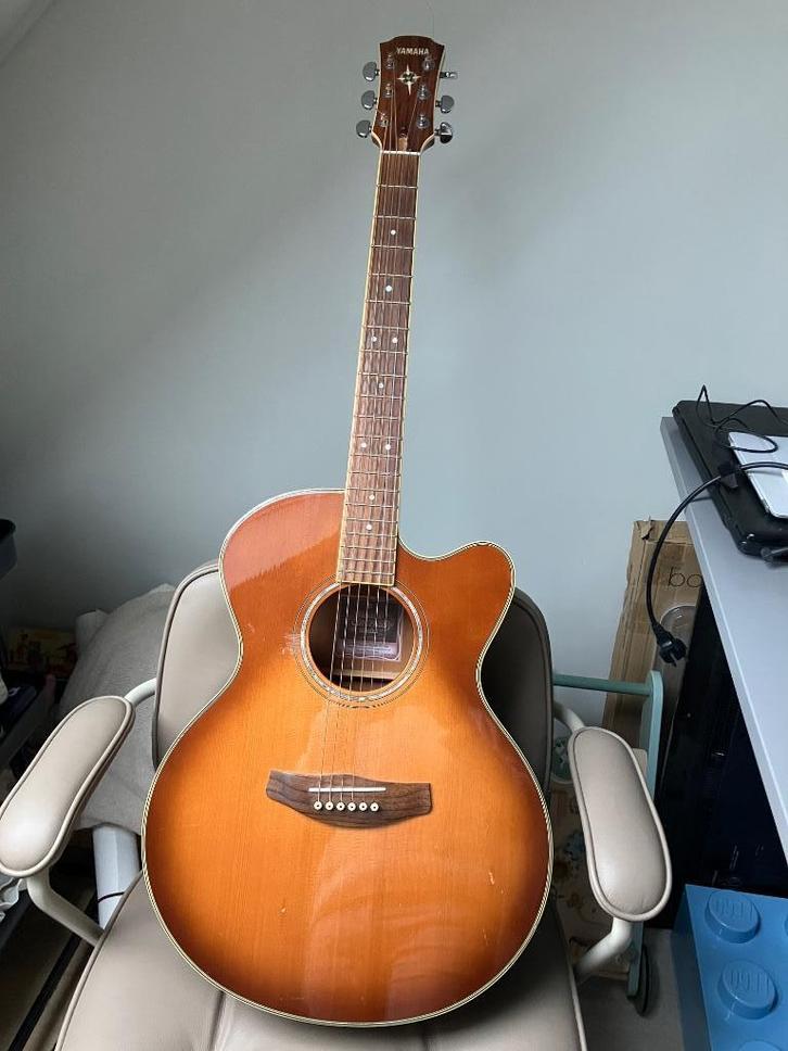 Yamaha cpx700 sbd, Muziek en Instrumenten, Snaarinstrumenten | Gitaren | Akoestisch, Gebruikt, Western- of Steelstringgitaar, Ophalen of Verzenden