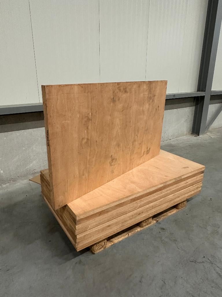 Partij Multiplex okoumé 40mm WBP Platen, Ophalen, 25 tot 50 mm, Nieuw, 200 tot 250 cm
